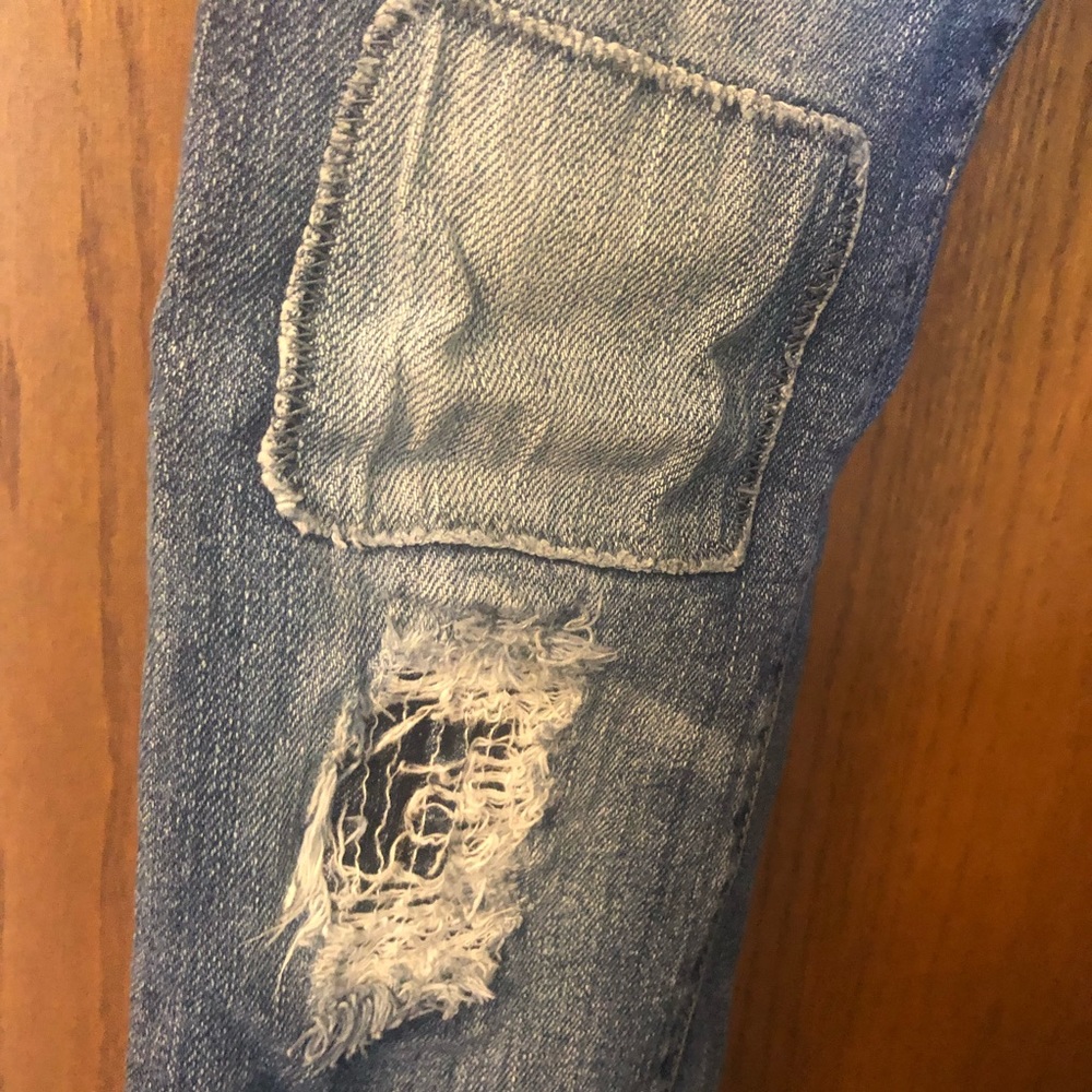 Red Rivet Patch Distressed Jeans 3 - Picture 4 of 7